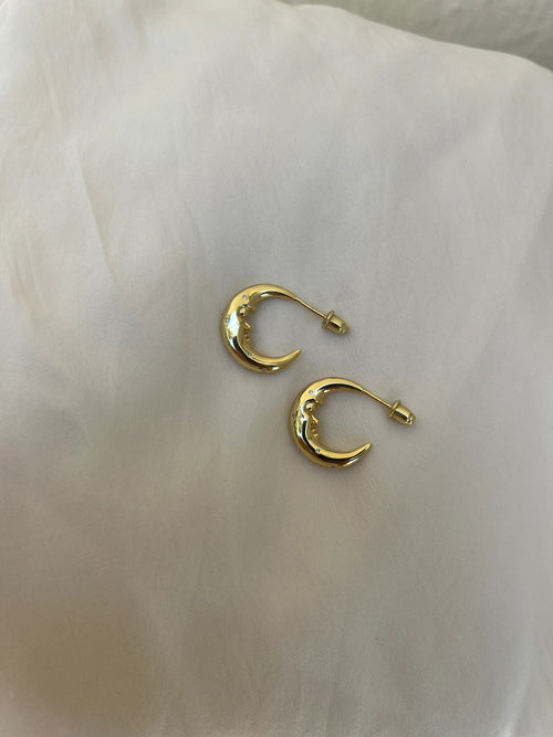 Selene Moon Hoops