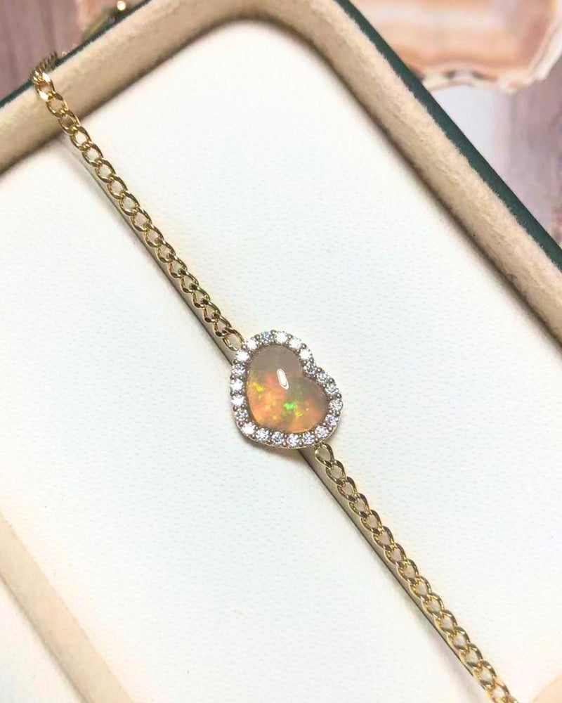 Pris Opal Heart Bracelet in 18K Gold